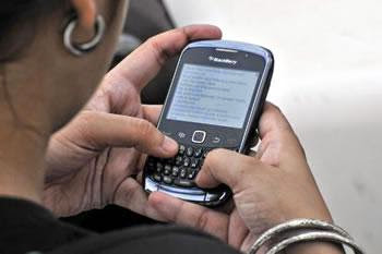 La lettre manuscrite effacée par les sms et les e-mails : Je vous écris ces quelques lignes…