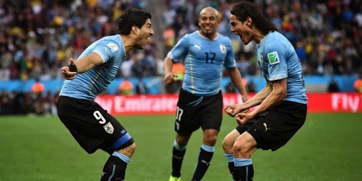 Le duo Suarez-Cavani fait trembler l&rsquo;Italie