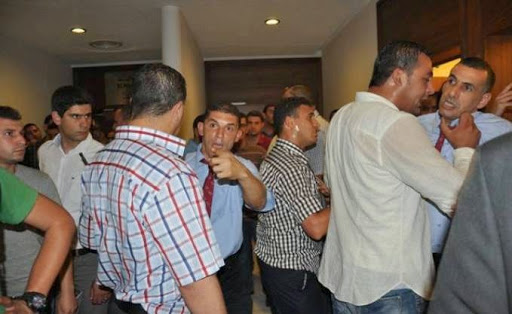 Le FLN a encore recours à la violence, La tension s’exacerbe