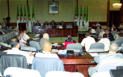 Les assises ont pris fin sans susciter la satisfaction des concernés : Le projet de loi sanitaire sera finalisé avant la fin de l’été 2014