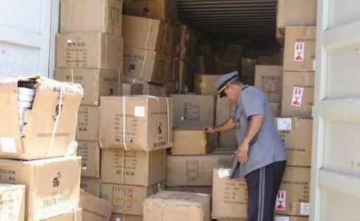 Les Douanes saisissent 12000 cartouches de cigarettes à Bouguirat