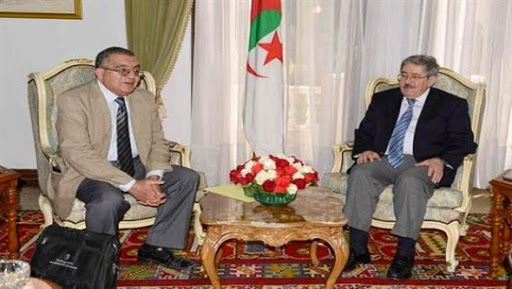 M. Ouyahia reçoit le président de l’Association algérienne du Droit constitutionnel