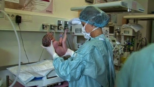 Sage-femme: les pays en développement restent fortement démunis