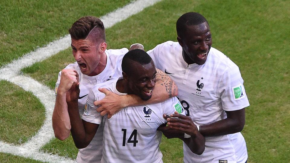 Résumé et buts : France 5-2 Suisse