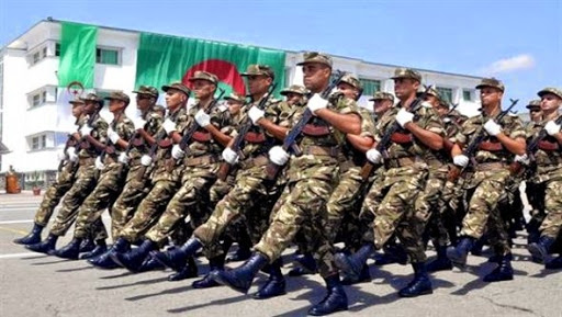 Sortie de huit promotions de l’Ecole supérieure du matériel à El Harrach (Alger)