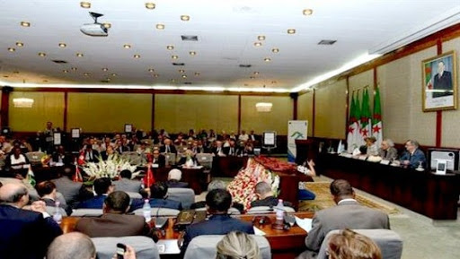 Symposium international sur le développement humain à Alger