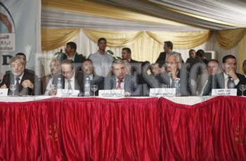 Transition, rôle de l’ANP et déclarations de Ouyahia, « La Cldt recadre le débat »