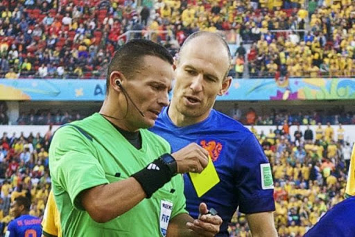 un arbitre algérien pour diriger le match des diables rouges face aux etats-unis