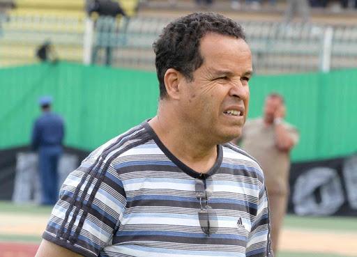 USMH : Les Harrachis en colère contre Charef : «C’est incorrect de mettre la pression sur Hendou et Azzi pour les obliger à signer au MCA»