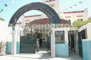 Au cours d’une cérémonie solennelle à el harrach : Louh honore les détenus lauréats