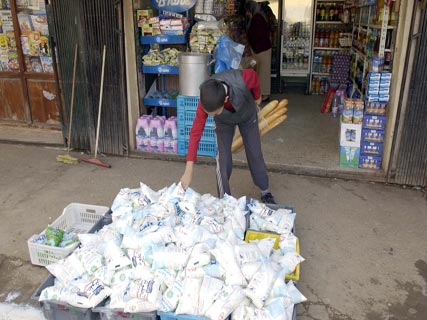 Au troisième jour de l&rsquo;Aïd, La pénurie du lait et du pain bat son plein !
