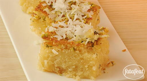 Basboussa à la noix de coco