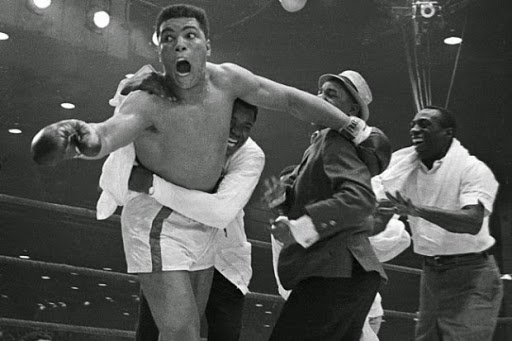 Boxe : Les gants de Mohamed Ali aux enchères