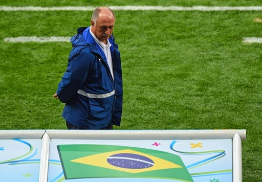 Brésil – L’agent de Neymar : «Scolari est un vieux con, arrogant, dégoûtant, vaniteux et ridicule»