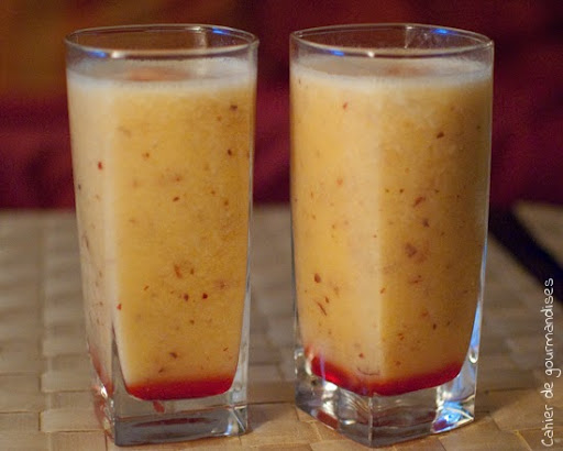 Cocktail bananes-pêches