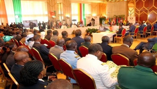 Début des travaux du sommet de la CEDEAO avec la participation de l&rsquo;Algérie