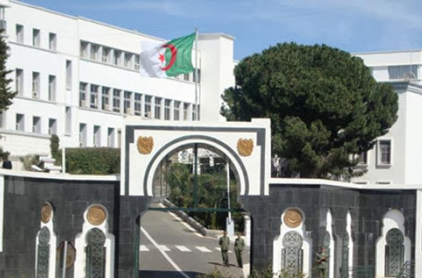 D&rsquo;importants moyens déployés pour retrouver les deux hommes enlevés à Tizi Ouzou et Illizi (MDN)