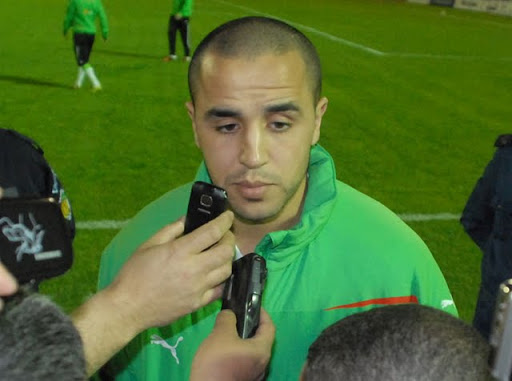 EN : Bougherra annonce le départ de Vahid