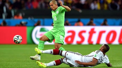 EN : Feghouli conseille deschamps