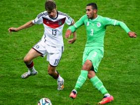 EN – Ghoulam : l’Algérie mérite sa place parmi les plus grands du Monde