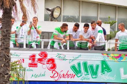 EN : Les héros sont de retour