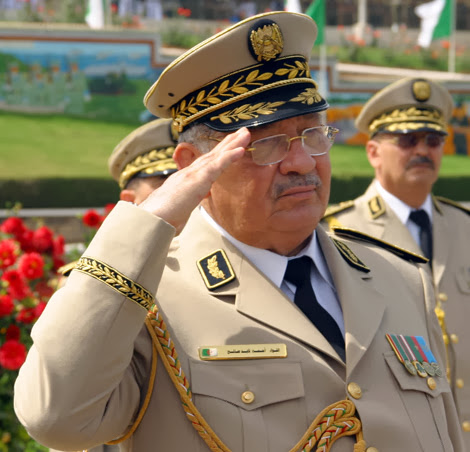 Fête de l’indépendance: Le général de Corps d’armée, Ahmed Gaïd Salah, préside une cérémonie d’échange de vœux