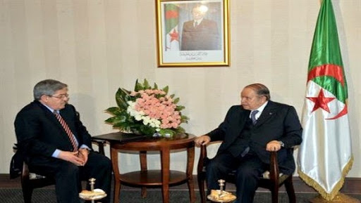 Fin des consultations sur la constitution : Le rapport Ouyahia fin août chez Bouteflika