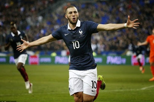 France : Pierre Ménès pas tendre avec Benzema