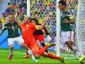 Hollande-Mexique : que fera la FIFA après la déclaration de Roben ?