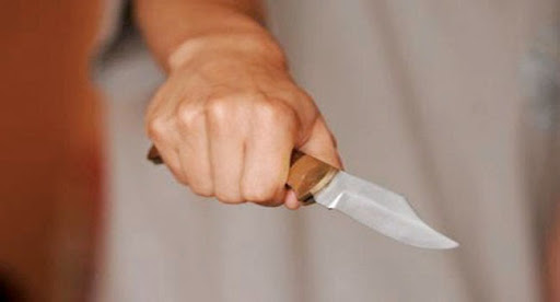 il voulait s’accaparer de son argent et de ses bijoux : un jeune tue sa mère et la jette dans un réservoir d’eau