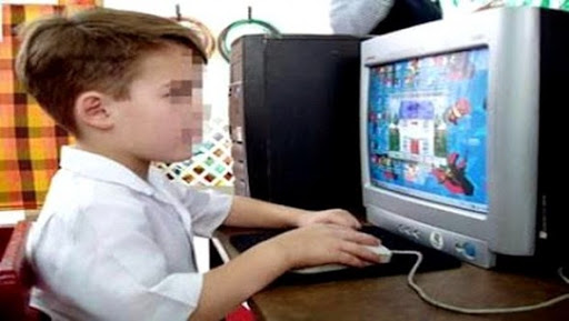 L&rsquo;impact négatif d&rsquo;Internet sur les enfants (police)