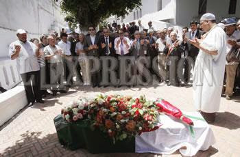 Mohamed mechati a été inhumé hier au cimetière de sidi abderrahmane à Alger : Le révolté repose désormais en paix