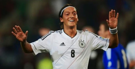 Özil n’a pas fait de dons à Gaza