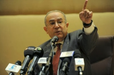 Pour une approche devant favoriser le dialogue entre les parties libyennes (Lamamra)