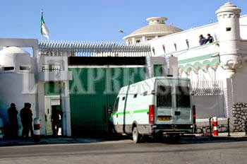 Témoins de l&rsquo;histoire récente de l&rsquo;Algérie : Serkadji et la grande poste transformés en musées