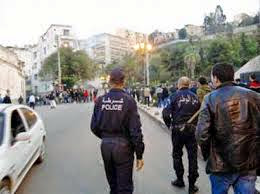 Troubles à Ain Azal( Sétif) à la suite de la mort d’un citoyen victime d’une bavure policière juil 28th, 2014 @ 11:24 › Lila Ghali