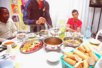 Ramadhan à Alger: mesures préventives contre les intoxications au niveau des établissements de restauration