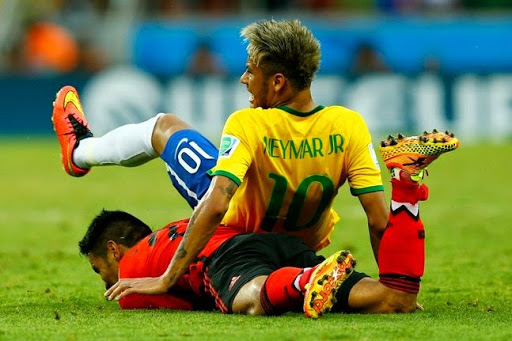 Zuniga écrit une lettre d&rsquo;excuse à Neymar