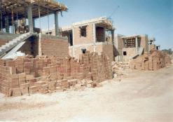 Auto-construction, Le « grand vide juridique »