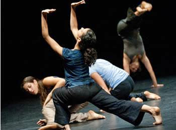 Danse contemporaine avec nacéra belaza : La traversée nouvelle création!