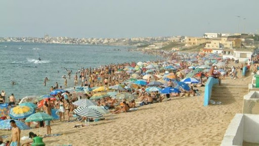 La corniche oranaise séduit toujours, 5,6 millions d’estivants sur les plages depuis le début de la saison estivale