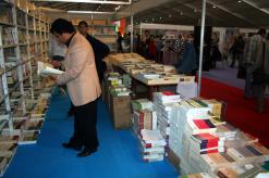 L’été ne change rien à ses habitudes, L’Algérien lit de moins en moins