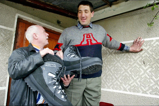 L’homme le plus grand du monde est mort