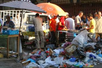 marche de gros d’el kerma : 130 quintaux de fruits et légumes jetés à la poubelle