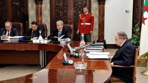 Réunion aujourd&rsquo;hui du conseil des ministres, La loi de finances 2015 et règlement budgétaire au menu