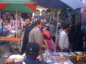 Selon un bilan du ministère du Commerce,  856 marchés informels éradiqués au 30 juin 2014