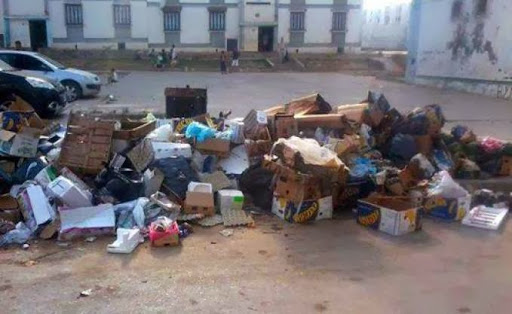 Tlemcen: Alors que la ville accueille des milliers de visiteurs La capitale des Zyanides est toujours sale