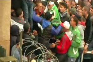 Un Conseil interministériel dimanche pour plancher sur le phénomène de la violence dans les stades