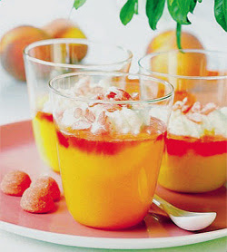Verrines à la compote de pêche