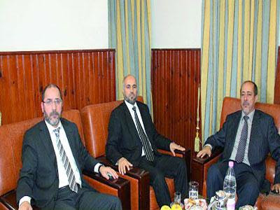 A l’APN, les islamistes rentrent dans les rangs